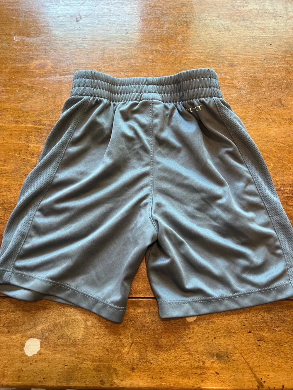 Nike Dri-FIT Boys Shorts Size 5-6 Gray Athletic Performance Active